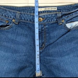 DKNY Mid-Rise SOHO JEANS